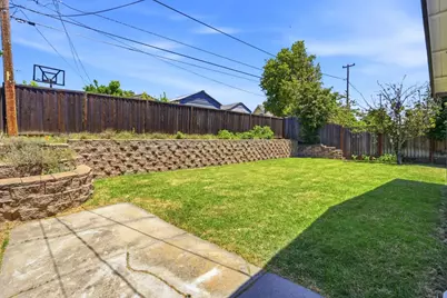 2076 Warmwood Ln, San Jose, CA 95132 - Photo 31