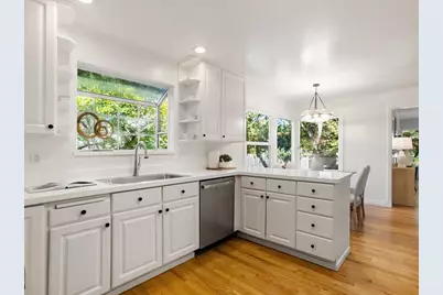 1306 Edgewood Rd, Redwood City, CA 94062 - Photo 17