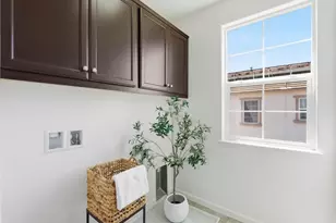 1563 Middle Ln, Hayward, CA 94545 - Photo 21