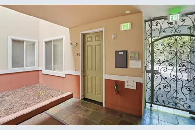 2330 University Ave 190, East Palo Alto, CA 94303 - Photo 3