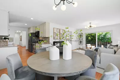 1090 Celilo Dr, Sunnyvale, CA 94087 - Photo 15