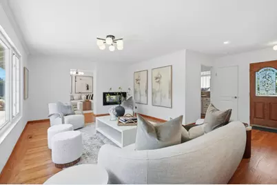 1090 Celilo Dr, Sunnyvale, CA 94087 - Photo 7