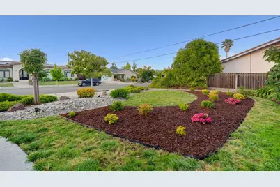 7424 Heatherwood Dr, Cupertino, CA 95014 - Photo 33