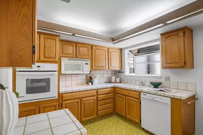 1020 Kenbridge Ct, Sunnyvale, CA 94087 - Photo 9