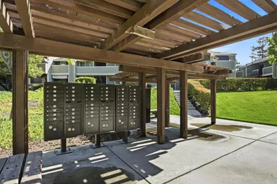 2035 Castlebury Dr, San Jose, CA 95116 - Photo 21