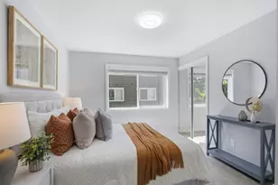 2035 Castlebury Dr, San Jose, CA 95116 - Photo 11