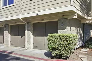 2035 Castlebury Dr, San Jose, CA 95116 - Photo 23
