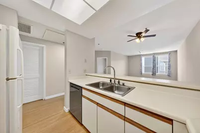 411 Park Ave 327, San Jose, CA 95110 - Photo 9