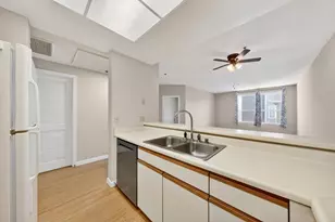 411 Park Ave 327, San Jose, CA 95110 - Photo 9