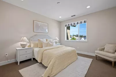 1315 Venturi Dr 2, San Jose, CA 95132 - Photo 37
