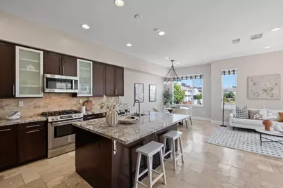 1315 Venturi Dr 2, San Jose, CA 95132 - Photo 25