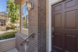 553 Mill River Ln, San Jose, CA 95134 - Photo 3