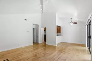 5689 Makati Cir H, San Jose, CA 95123 - Photo 7