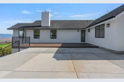 228 Pine Canyon Rd, Salinas, CA 93908 - Photo 47
