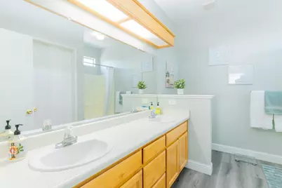 656 Grape Ct, Los Banos, CA 93635 - Photo 29