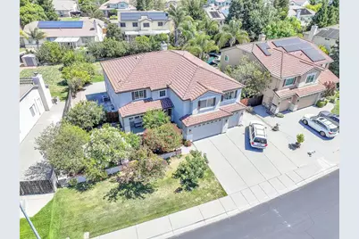 1073 Stillspring Dr, Vacaville, CA 95687 - Photo 3