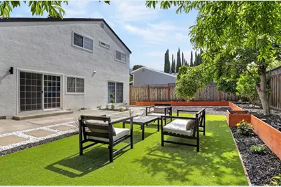1425 Blackstone Ave, San Jose, CA 95118 - Photo 1