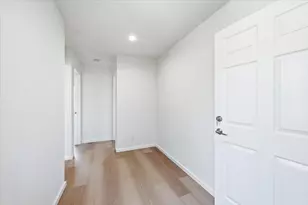 1630 Oakdale Ave, San Francisco, CA 94124 - Photo 45