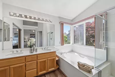 17 Miranda Ct, Alameda, CA 94502 - Photo 59