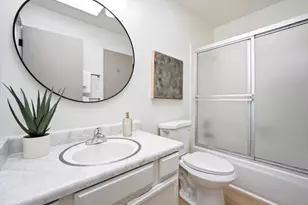 16 Moneta Ct, San Francisco, CA 94112 - Photo 17