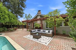 18967 Palo Oaks Ct, Saratoga, CA 95070 - Photo 39