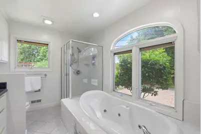 18967 Palo Oaks Ct, Saratoga, CA 95070 - Photo 29