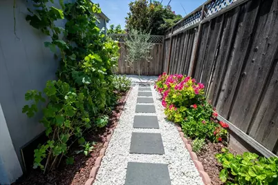 758 Telford Ave, Mountain View, CA 94043 - Photo 37