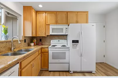 691 Fernwood Ave, Monterey, CA 93940 - Photo 15