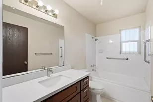 10 Hillview Ct, San Francisco, CA 94124 - Photo 33
