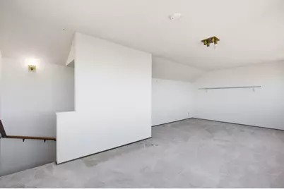 10 Hillview Ct, San Francisco, CA 94124 - Photo 29