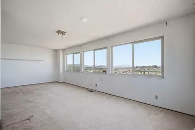 10 Hillview Ct, San Francisco, CA 94124 - Photo 27