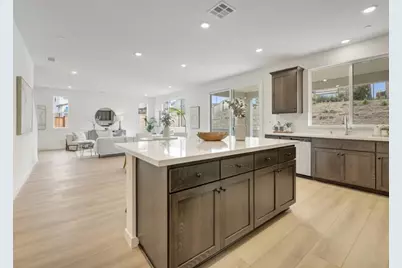 8600 Rockaway Dr, Vallejo, CA 94591 - Photo 9