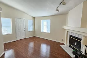 165 Blossom Hill Rd 14, San Jose, CA 95123 - Photo 3