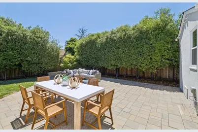 905 Rose Ct, Burlingame, CA 94010 - Photo 27