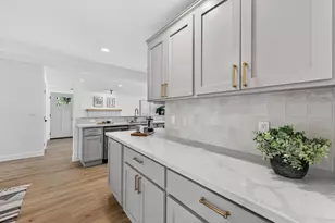 944 White Dr, Santa Clara, CA 95051 - Photo 13