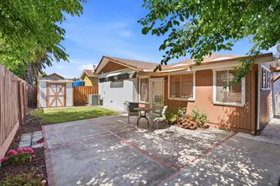 439 Wisteria Dr, East Palo Alto, CA 94303 - Photo 35