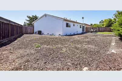 7595 Braidburn Ave, Newark, CA 94560 - Photo 13