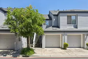 1741 Parkview Green Cir, San Jose, CA 95131 - Photo 3
