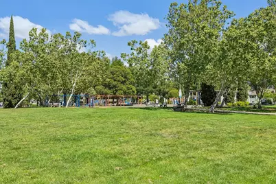 1741 Parkview Green Cir, San Jose, CA 95131 - Photo 77