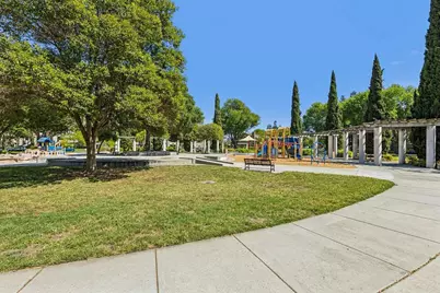 1741 Parkview Green Cir, San Jose, CA 95131 - Photo 79