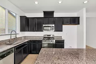 664 Amabile Dr, Los Banos, CA 93635 - Photo 29