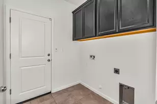 664 Amabile Dr, Los Banos, CA 93635 - Photo 23