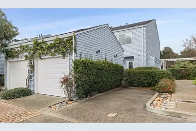 18 Cape Hatteras Ct, Redwood City, CA 94065 - Photo 33
