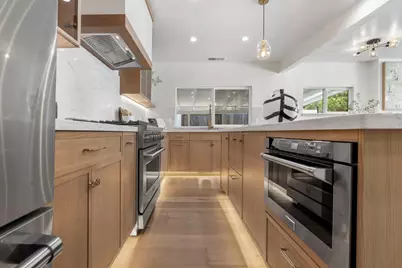 2600 Evergreen Dr, San Bruno, CA 94066 - Photo 15