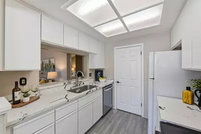 5928 Bridgeport Lake Way, San Jose, CA 95123 - Photo 3