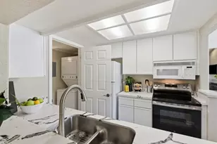 5928 Bridgeport Lake Way, San Jose, CA 95123 - Photo 9