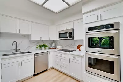 23000 Stonebridge, Cupertino, CA 95014 - Photo 11