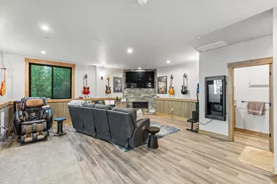 2366 Highlands Dr, South Lake Tahoe, CA 96150 - Photo 33