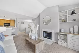 609 Arcadia Ter 303, Sunnyvale, CA 94085 - Photo 3