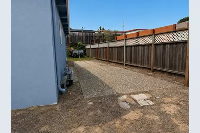 2050 Lassen St, Seaside, CA 93955 - Photo 3